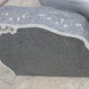 STENshoppen.dk | Gravsten Blå Rønne granit med kant og rose 70cm x 60cm