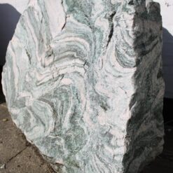 Gravsten Natursten Lapland grøn granit Spaltstykke 85cm x 90cm