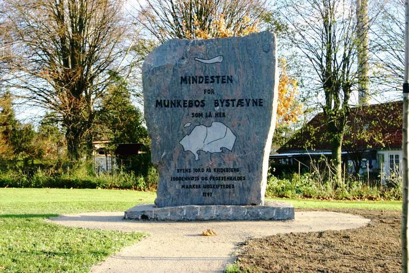 Mindesten i Munkebo Bystævne
