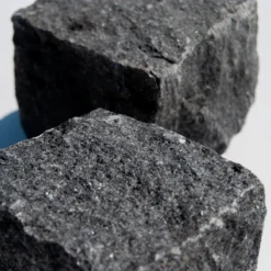 Granit chaussesten i sort
