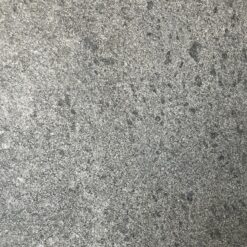 Granit af typen Steel Gray til brug som Vindueskarm o.lign.