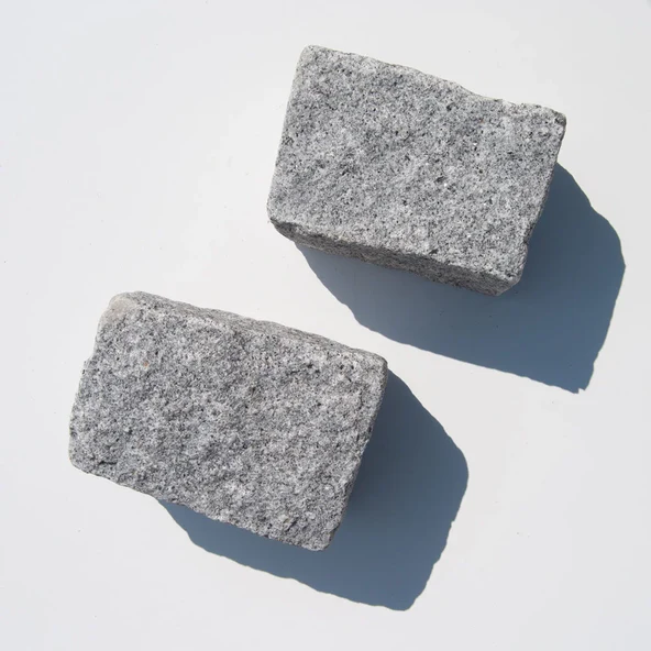 brosten-portugisisk-i-moerk-gra-3 Brosten fra Portugal i mørkgrå