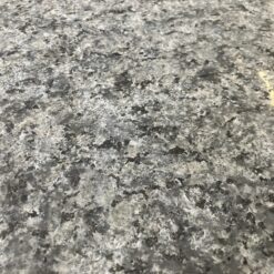 Gravsten i Granit kaldet Blue Pearl