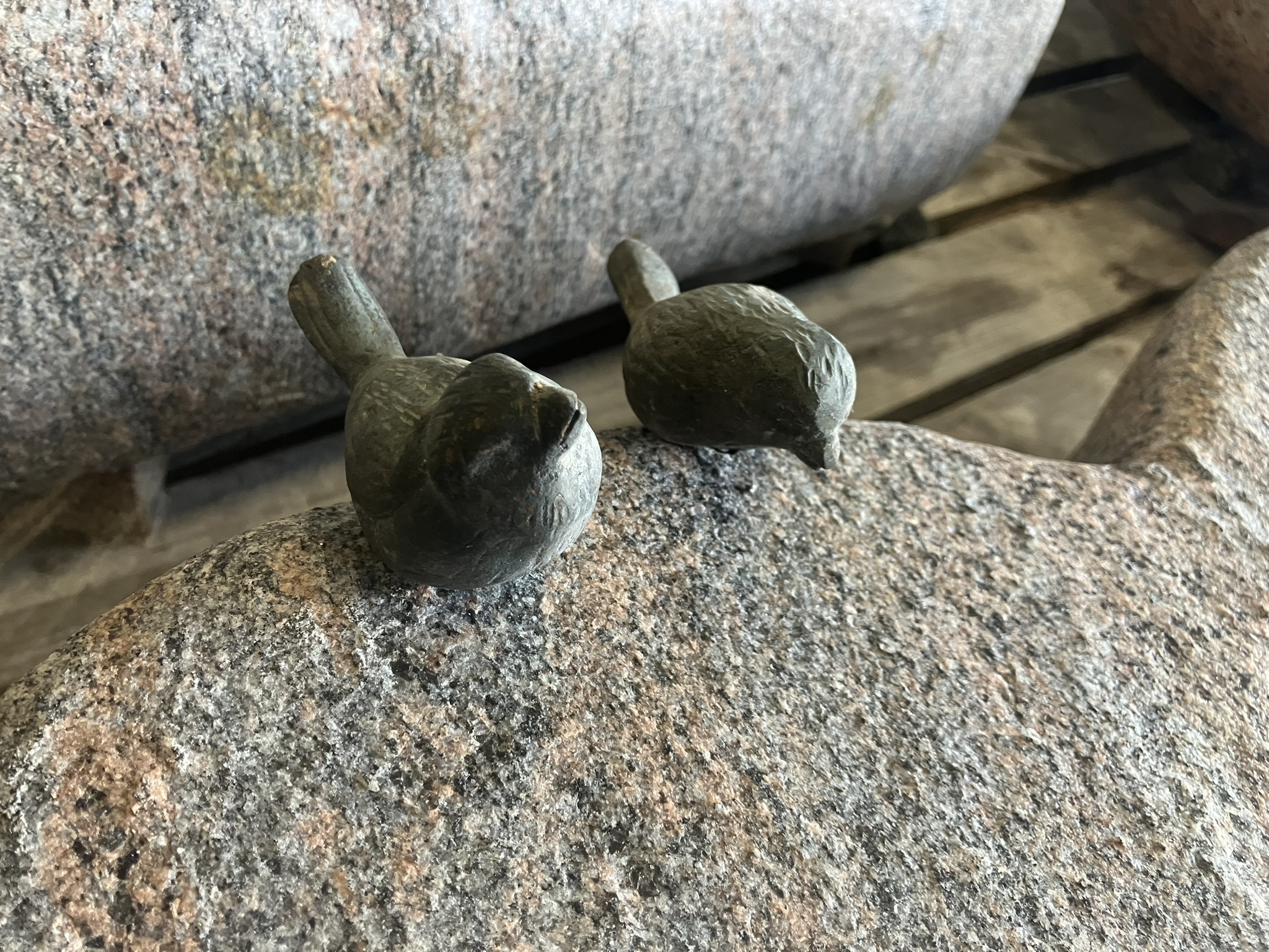 IMG_2314 Fugle dekoration til Gravsten i Halmstad Granit