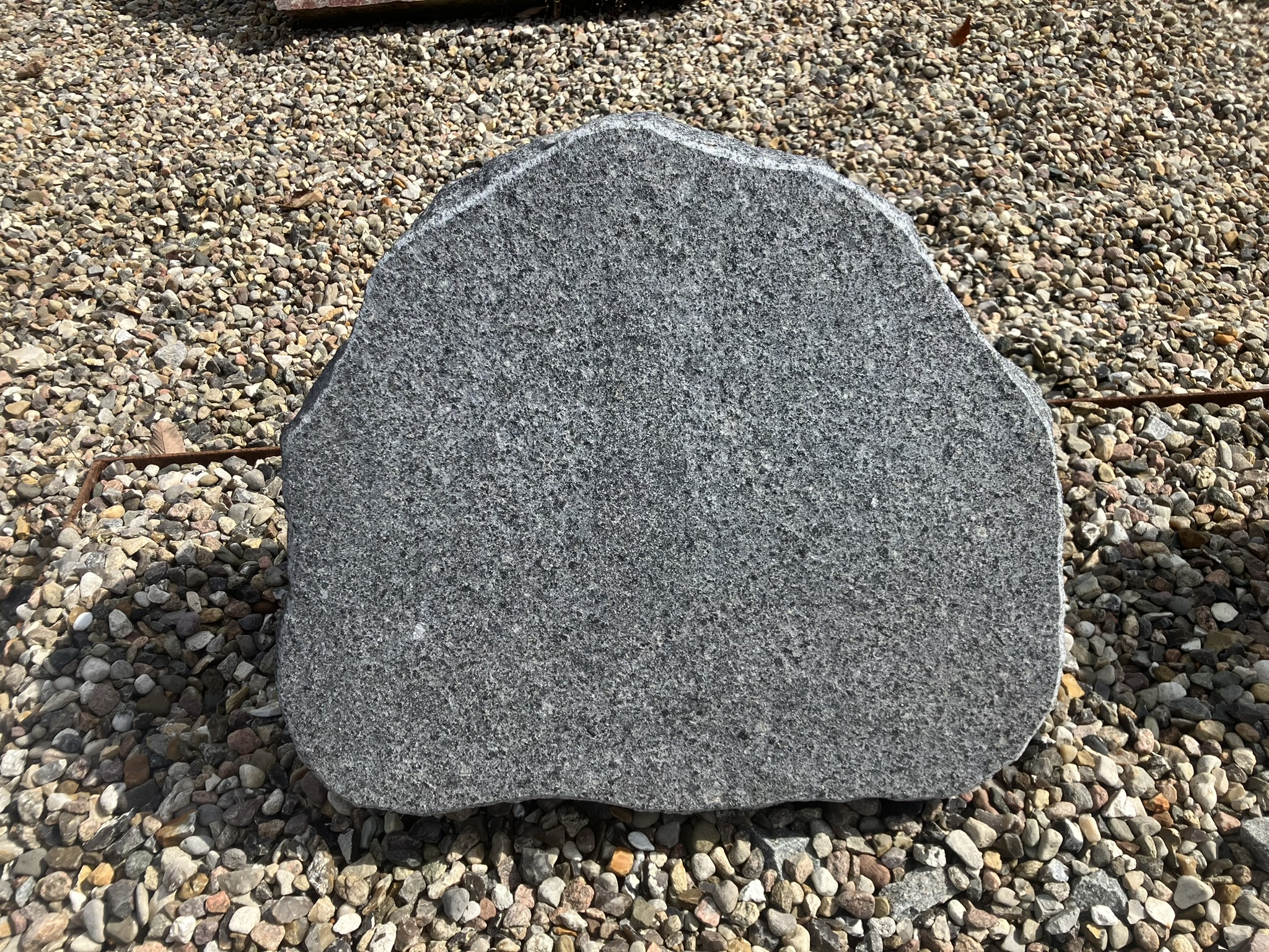 IMG_2383 Gravsten i Blå Rønne Granit fra Bornholm