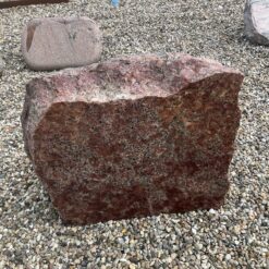 Gravsten i Feldspat Bornholm Granit fra Bornholm