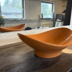 Håndvask fra Artceram oval formet i skarp orange