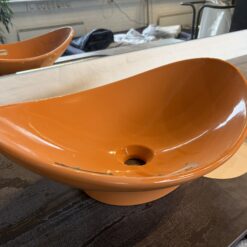 Håndvask fra Artceram oval formet i skarp orange